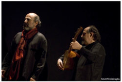 Cantata per bambini morti di mafia i L.Violante regia Gigi Di Lu Cantata per bambini morti di mafia i L.Violante regia Gigi Di Luca - in foto I Fratelli Mancuso